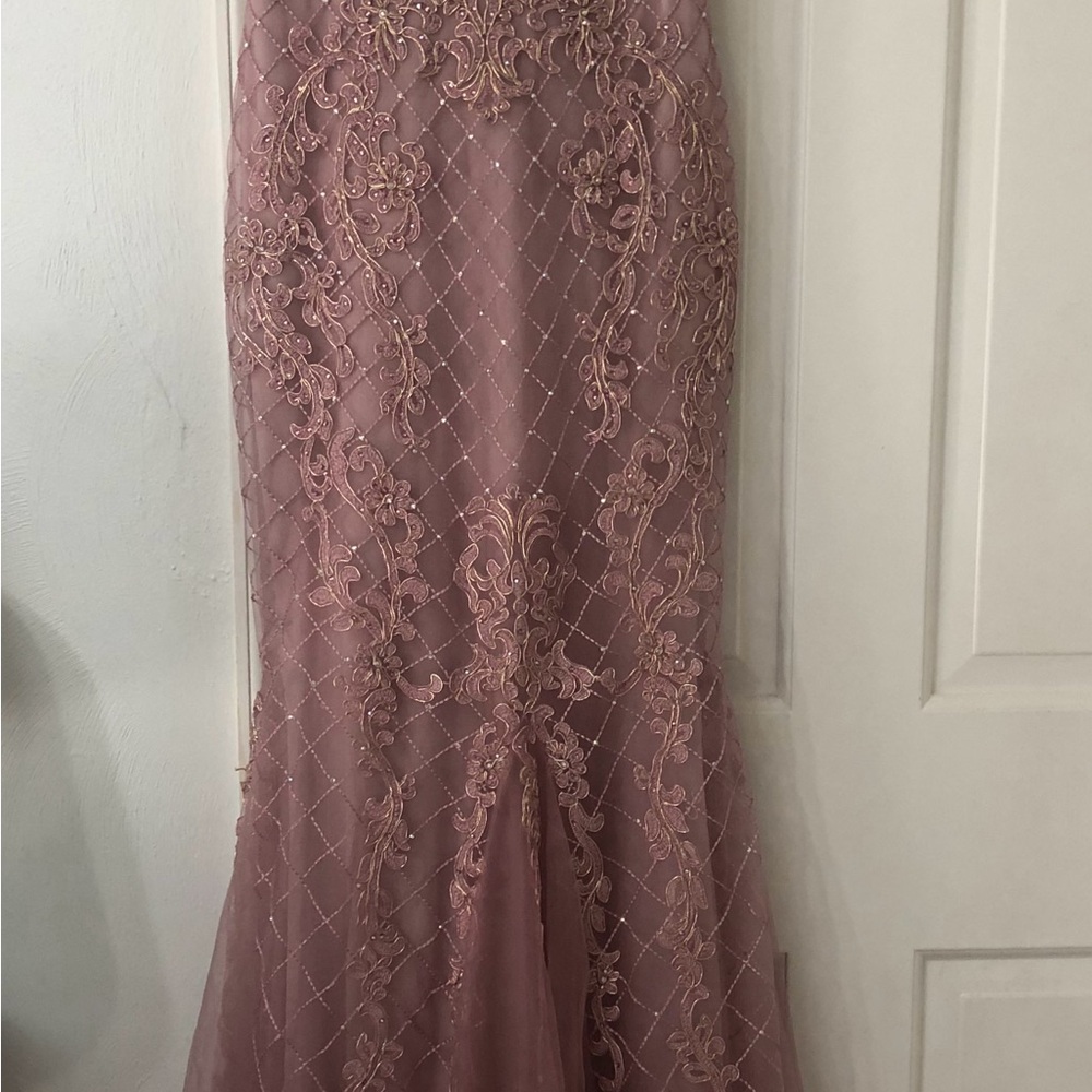 Elegant Rose Pink Beaded Lace Evening Gown - Picture 2 of 7